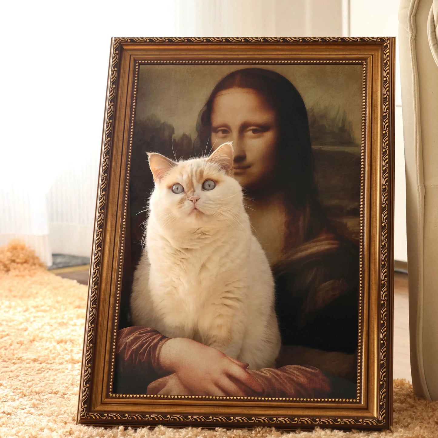 Mona Lisa Cat Scratcher and bed